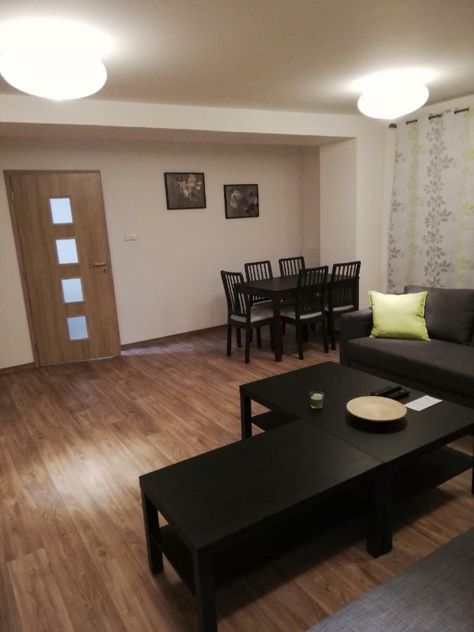 Apartmany Pod Divadlem Зноймо Екстериор снимка