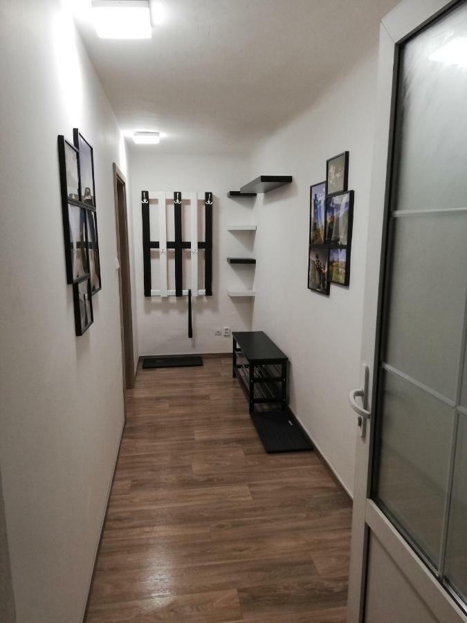 Apartmany Pod Divadlem Зноймо Екстериор снимка