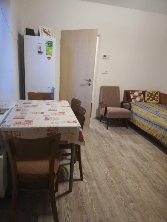Apartmany Pod Divadlem Зноймо Екстериор снимка